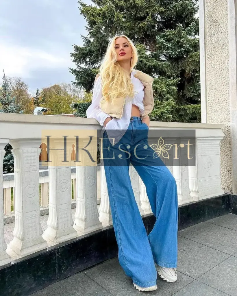 Zoelle - Escort Hong Kong, bust 2, height 175 cm, weight 55 kg