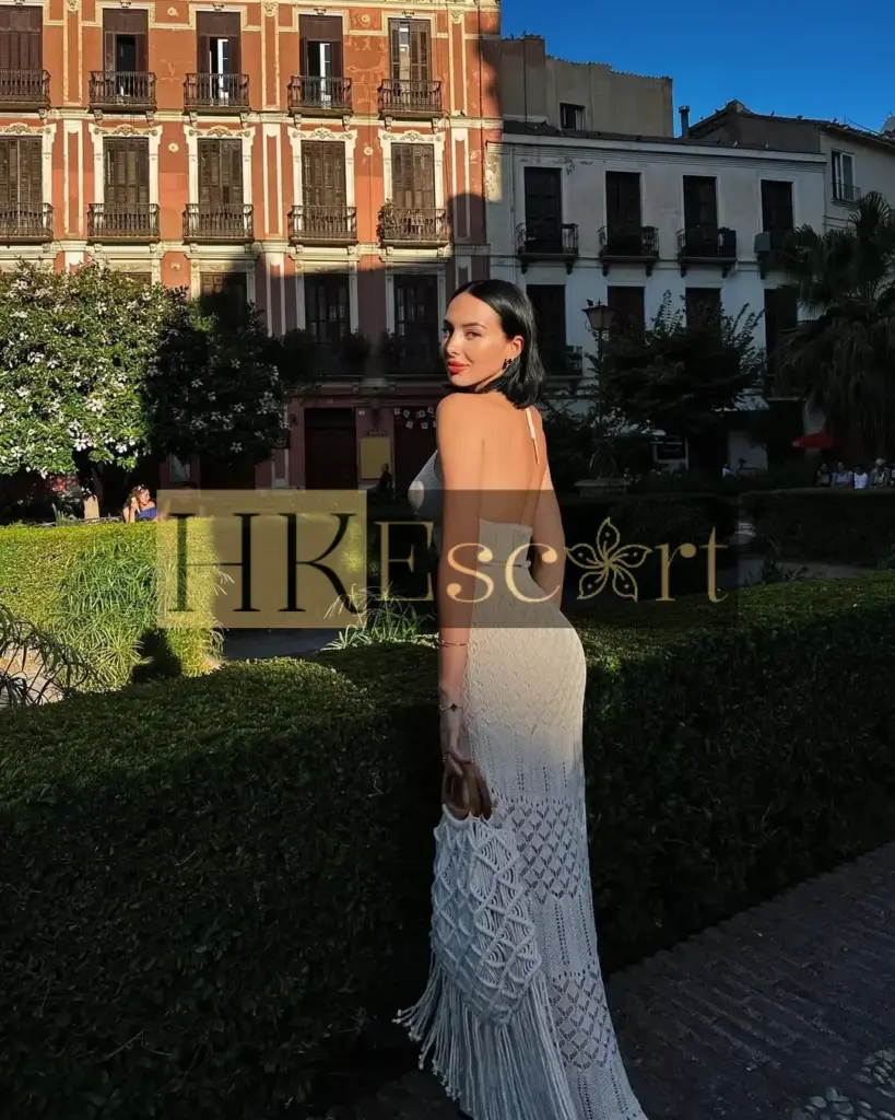 Juliette - Escort Hong Kong, bust 4, height 172 cm, weight 61 kg