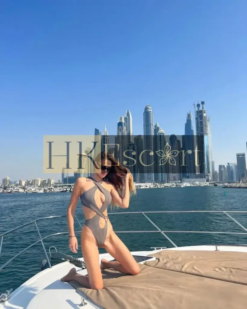 Kennedy - Escort Hong Kong, bust 2, height 180 cm, weight 58 kg