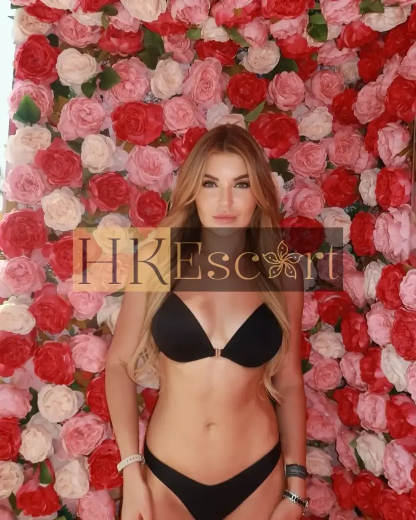 Camilla - Escort Hong Kong, bust 2, height 167 cm, weight 56 kg