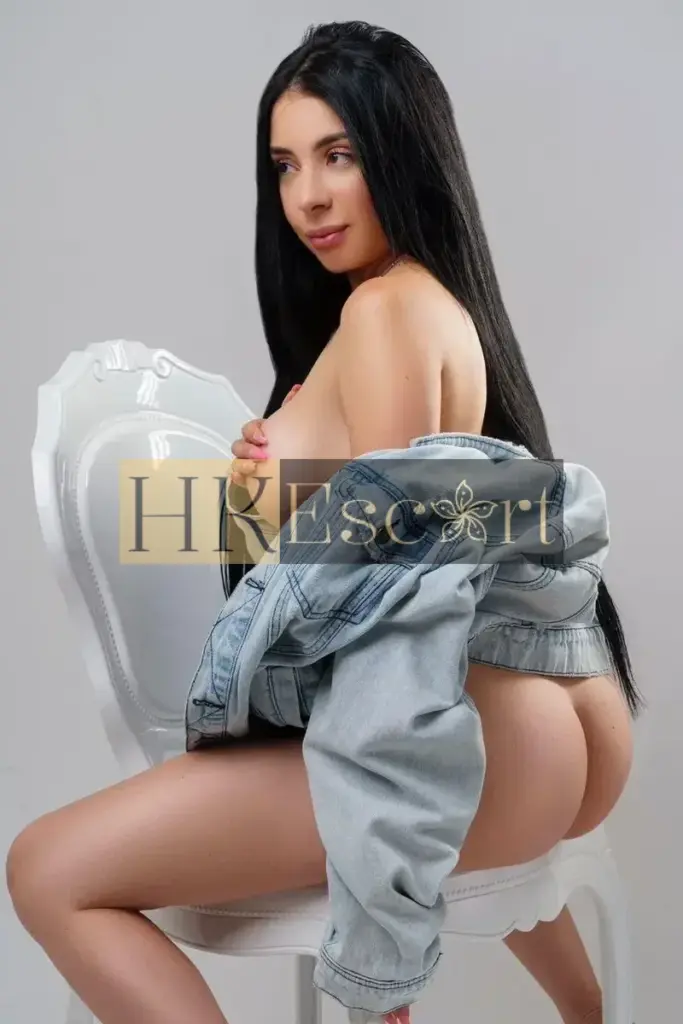 Julietta - Escort Hong Kong, bust 2, height 165 cm, weight 54 kg