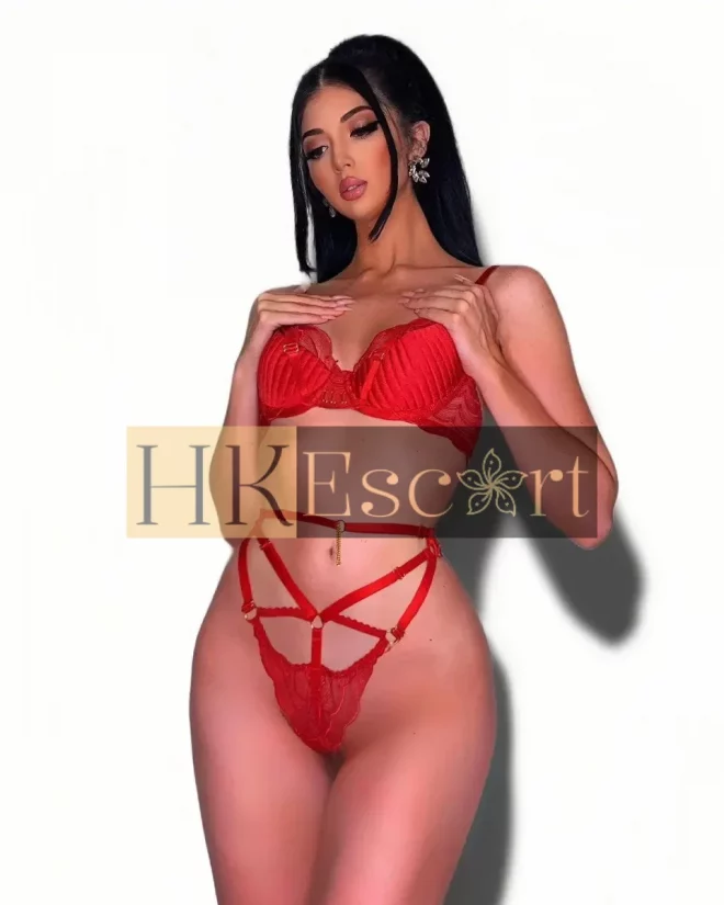 Autumn, 21 years old, weight 62 kg, height 180 cm