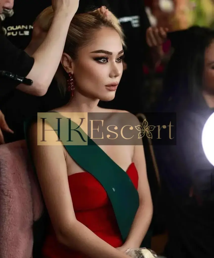 Alina - Escort Hong Kong, bust 2, height 174 cm, weight 58 kg