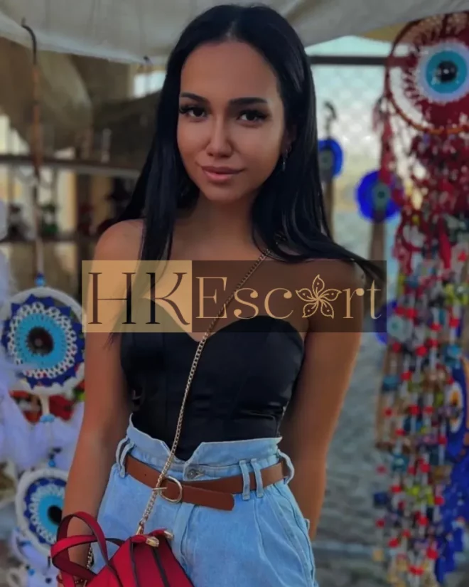 Alice, 33 years old, weight 53 kg, height 170 cm