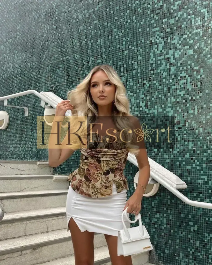 Celeste - Escort Hong Kong, bust 1, height 177 cm, weight 58 kg