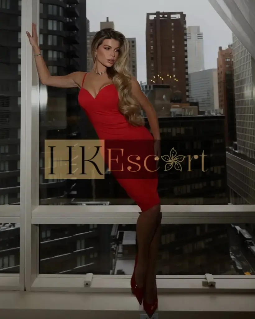 Evelyn - Escort Hong Kong, bust 3, height 176 cm, weight 62 kg