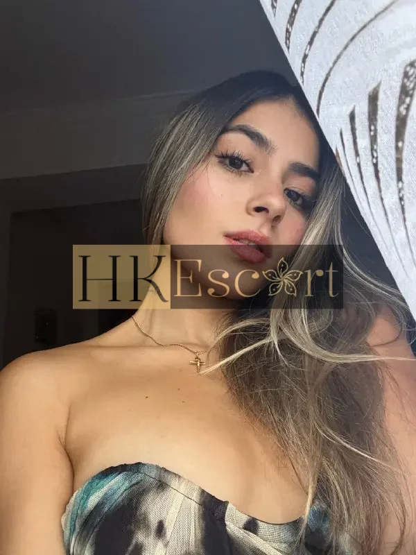 Sophia - Escort Hong Kong, bust 2, height 160 cm, weight 50 kg