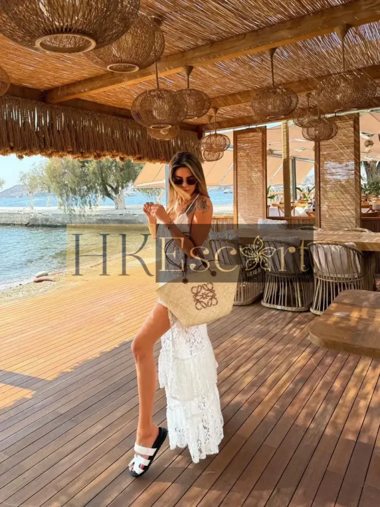 Sana - Escort Hong Kong, bust 3, height 168 cm, weight 50 kg