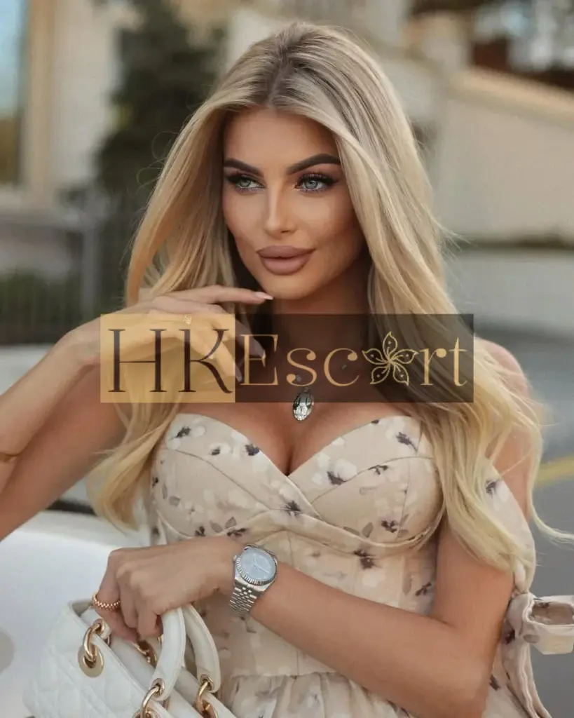 Grace - Escort Hong Kong, bust 3, height 174 cm, weight 63 kg