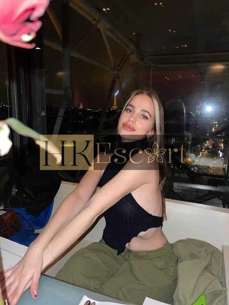 Lucia - Escort Hong Kong, bust 1, height 170 cm, weight 56 kg
