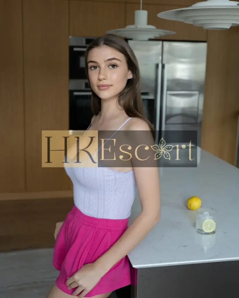 Elsa - Escort Hong Kong, bust 3, height 174 cm, weight 59 kg