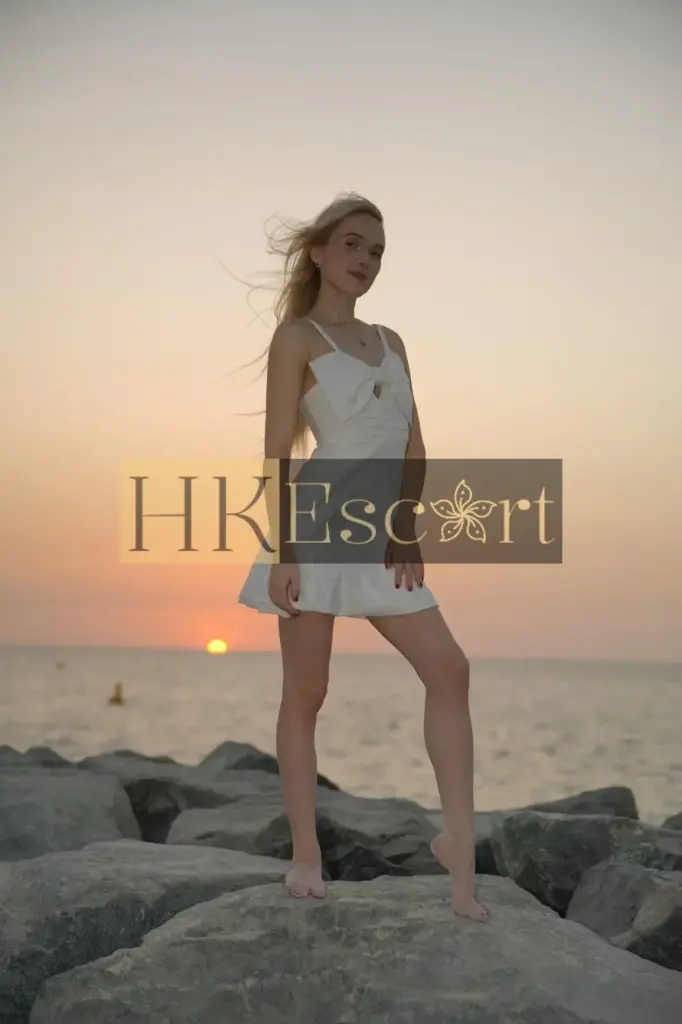 Tara - Escort Hong Kong, bust 1, height 167 cm, weight 47 kg
