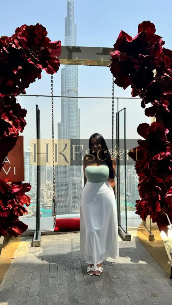Joy - Escort Hong Kong, bust 4, height 174 cm, weight 70 kg
