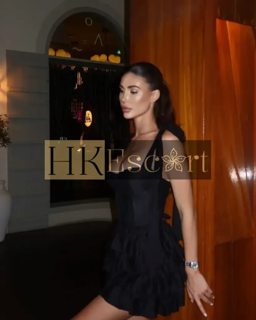 Seraphina - Escort Hong Kong, bust 3, height 177 cm, weight 60 kg