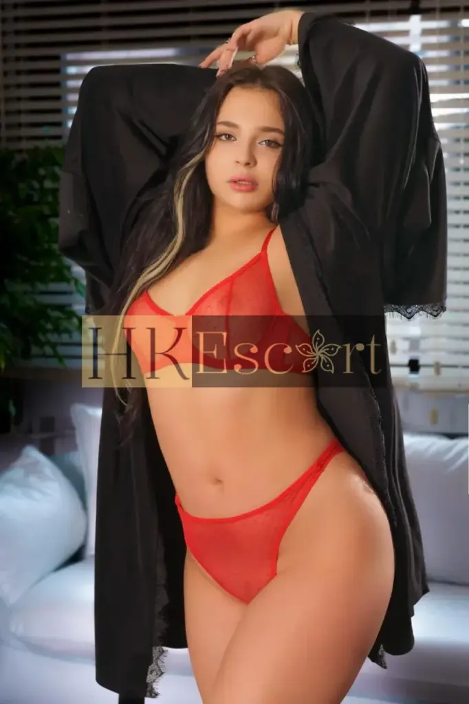 Adriana - Escort Hong Kong, bust 1, height 175 cm, weight 65 kg