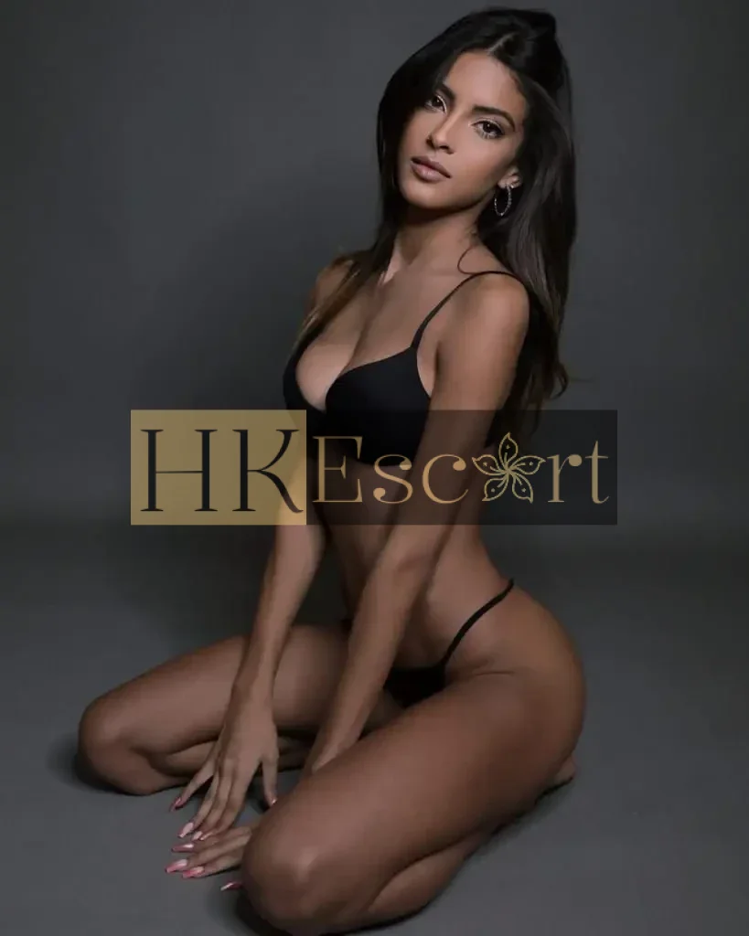 Liliana - Escort Hong Kong, bust 2, height 176 cm, weight 58 kg