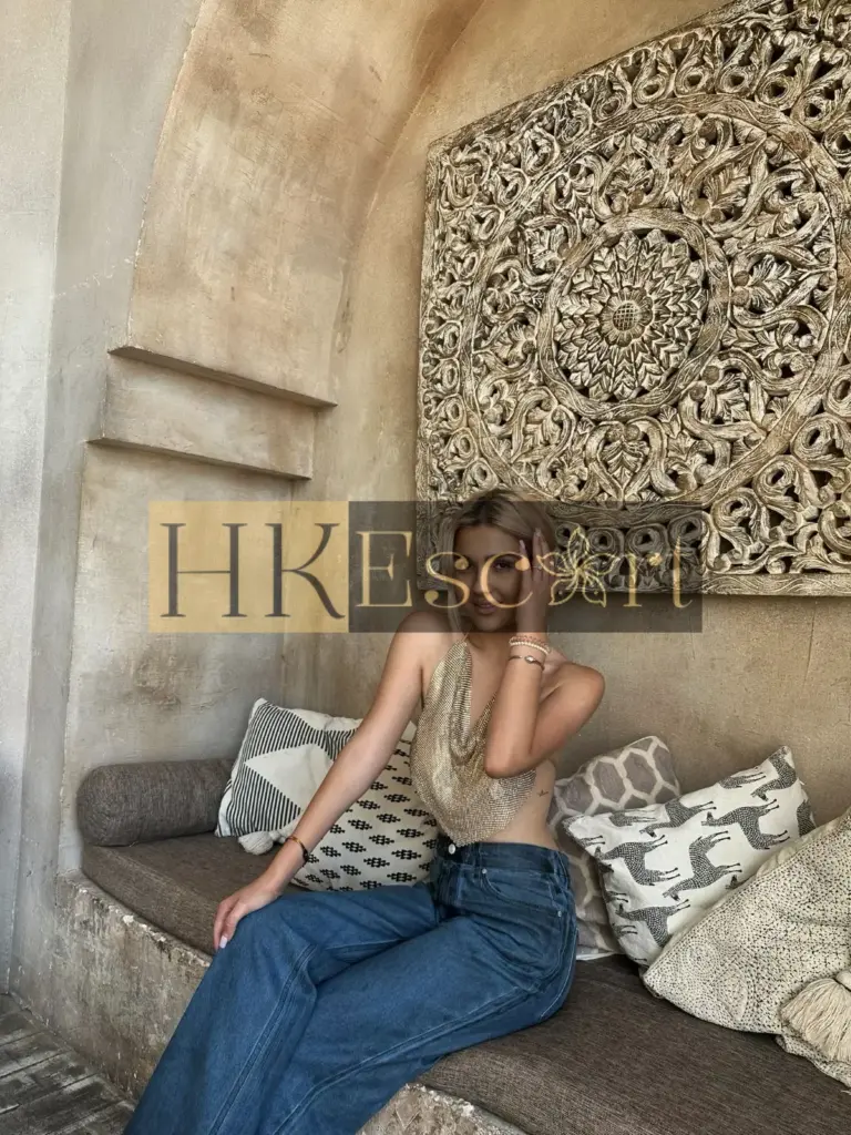 Martina - Escort Hong Kong, bust 2, height 173 cm, weight 57 kg