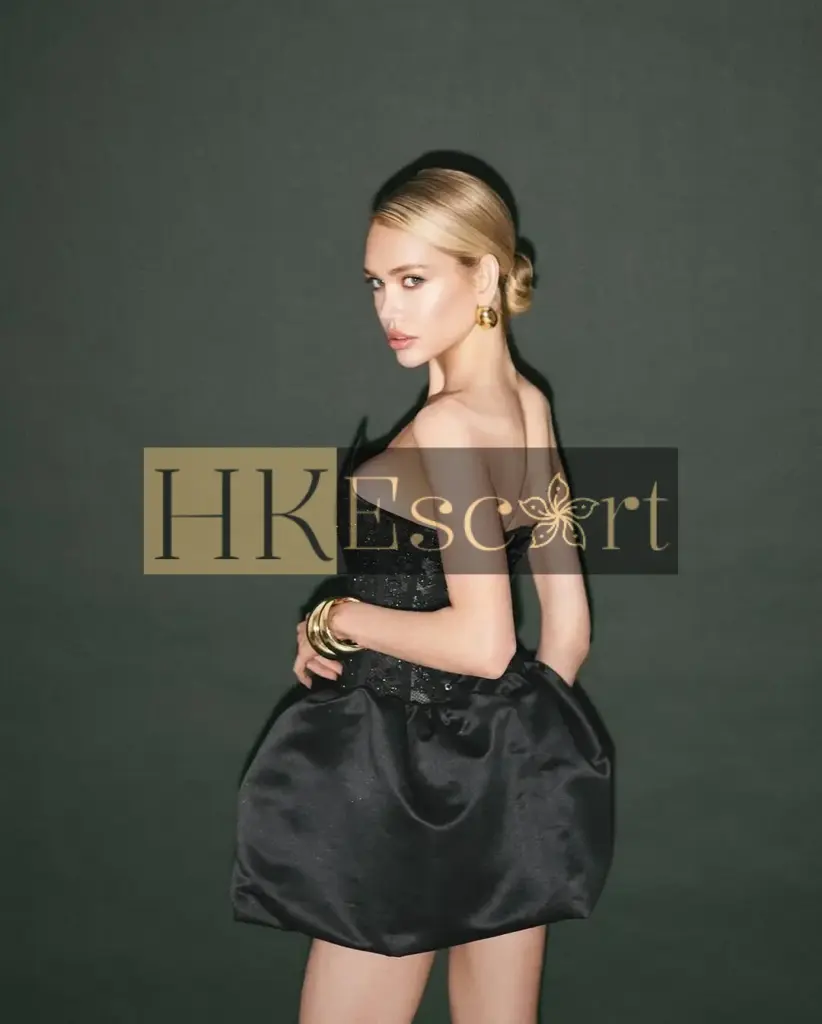 Rosalie - Escort Hong Kong, bust 1, height 172 cm, weight 57 kg
