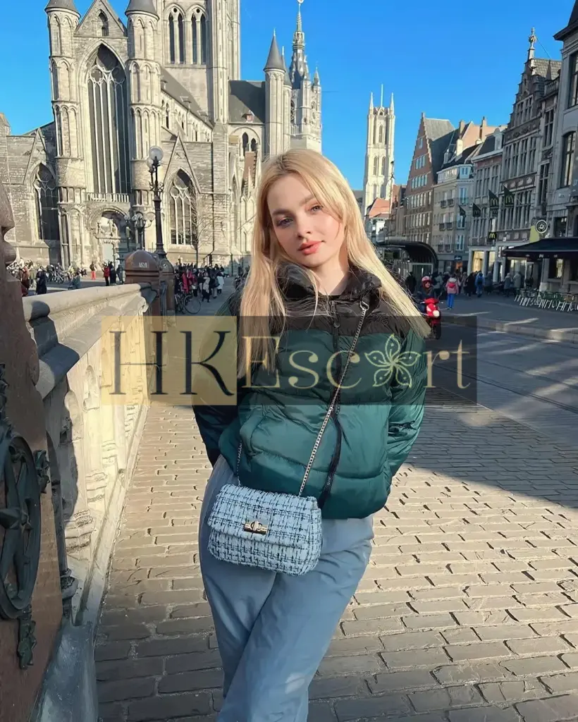 Charlotte - Escort Hong Kong, bust 2, height 169 cm, weight 56 kg