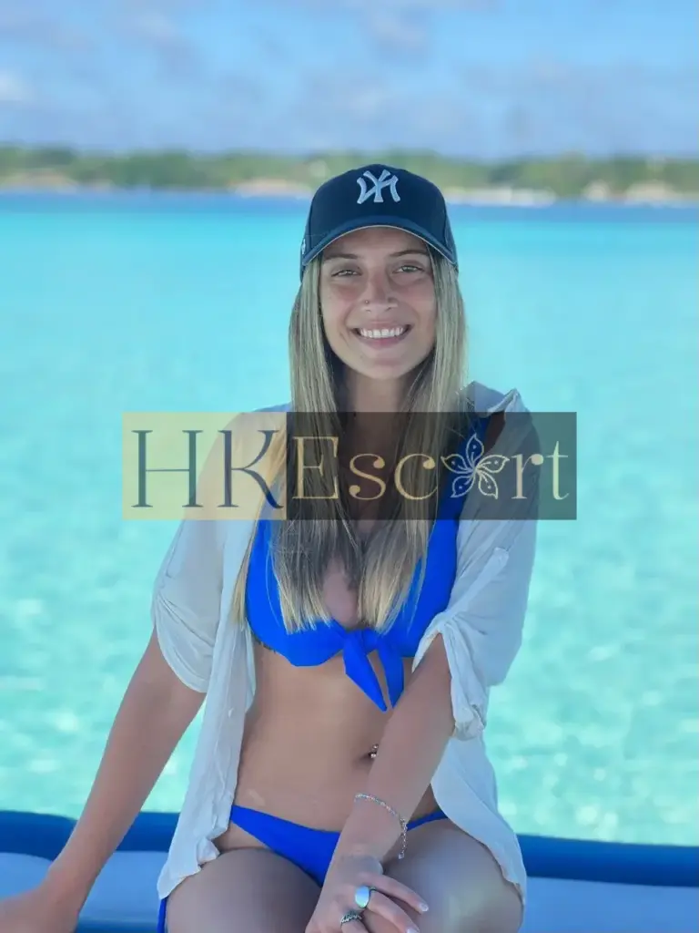 Isa - Escort Hong Kong, bust 4, height 163 cm, weight 60 kg