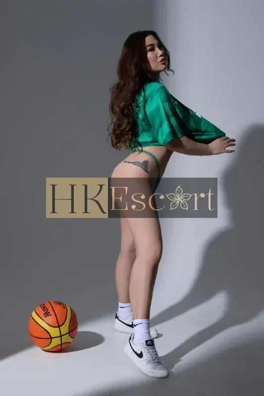 Holli - Escort Hong Kong, bust 3, height 170 cm, weight 57 kg