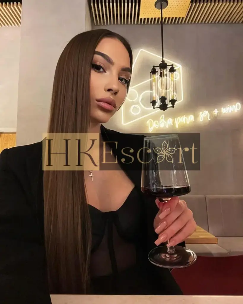 Madeline - Escort Hong Kong, bust 2, height 175 cm, weight 58 kg
