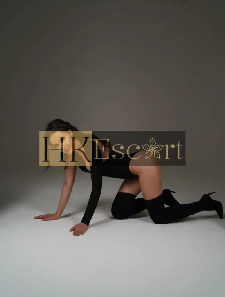 Rosalie - Escort Hong Kong, bust 2, height 178 cm, weight 58 kg