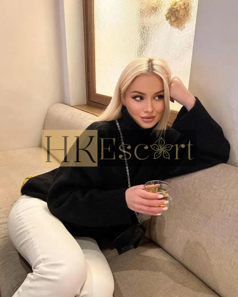 Tiffany - Escort Hong Kong, bust 2, height 174 cm, weight 53 kg