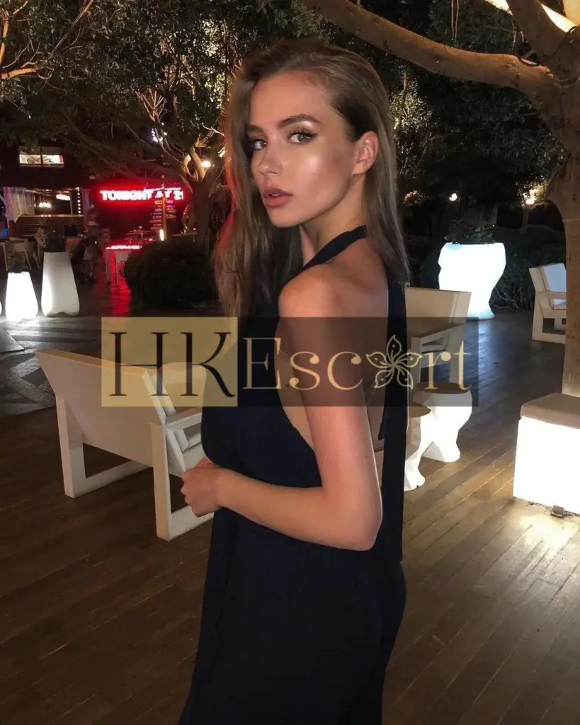 Felicity - Escort Hong Kong, bust 2, height 173 cm, weight 58 kg