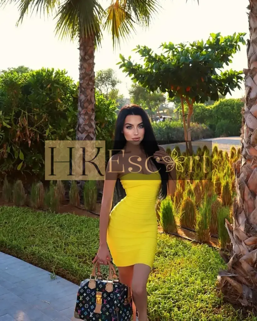 Estelle - Escort Hong Kong, bust 2, height 170 cm, weight 57 kg