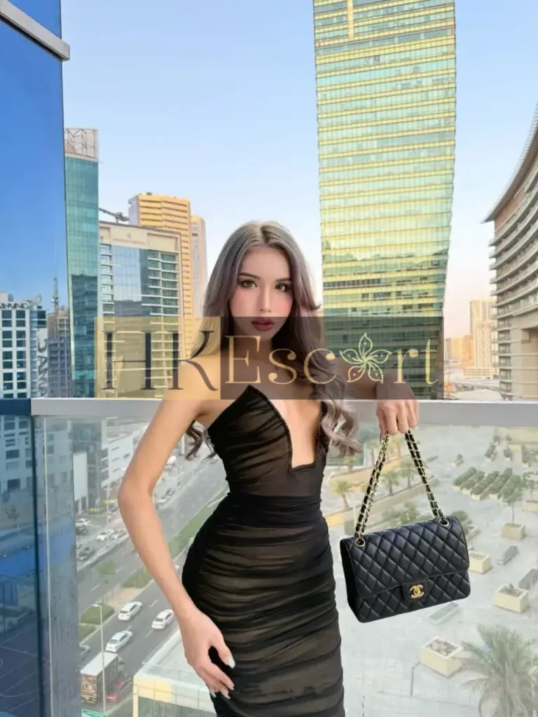 Elise - Escort Hong Kong, bust 2, height 167 cm, weight 54 kg