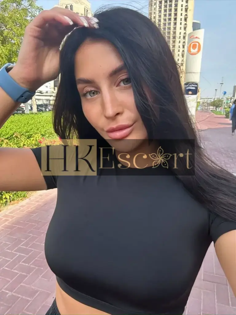 Lisa - Escort Hong Kong, bust 2, height 160 cm, weight 54 kg