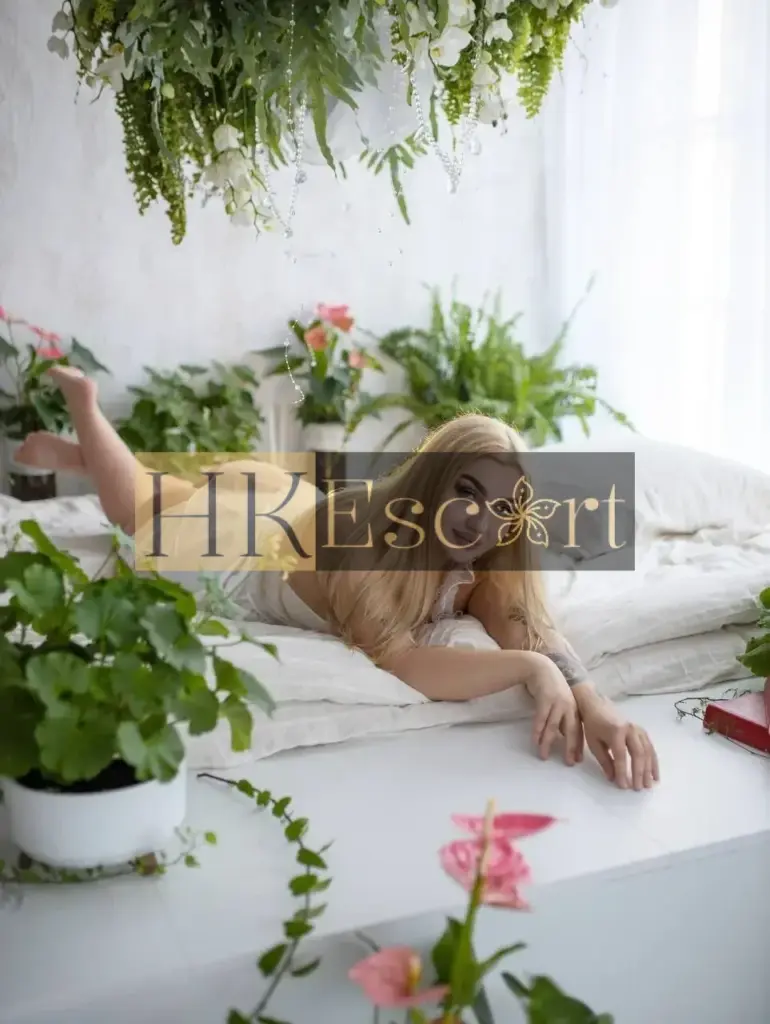 Nesty - Escort Hong Kong, bust 3, height 173 cm, weight 78 kg