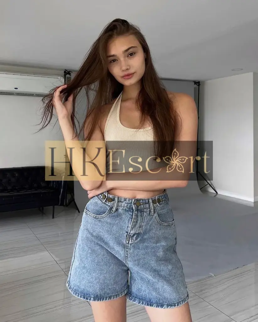 Renata - Escort Hong Kong, bust 1, height 176 cm, weight 51 kg