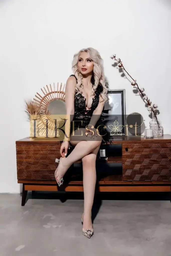 Alyona - Escort Hong Kong, bust 3, height 167 cm, weight 54 kg