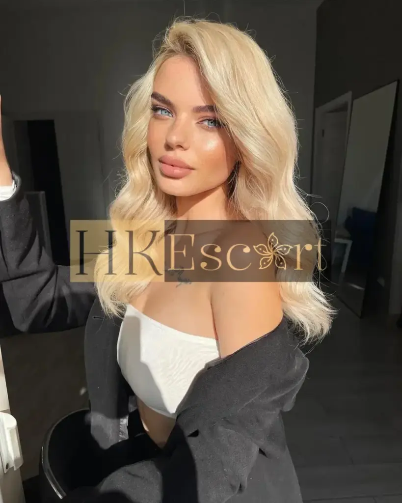 Kaitlyn - Escort Hong Kong, bust 2, height 167 cm, weight 54 kg