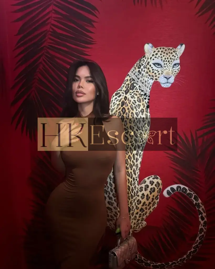 Adeline - Escort Hong Kong, bust 3, height 175 cm, weight 59 kg