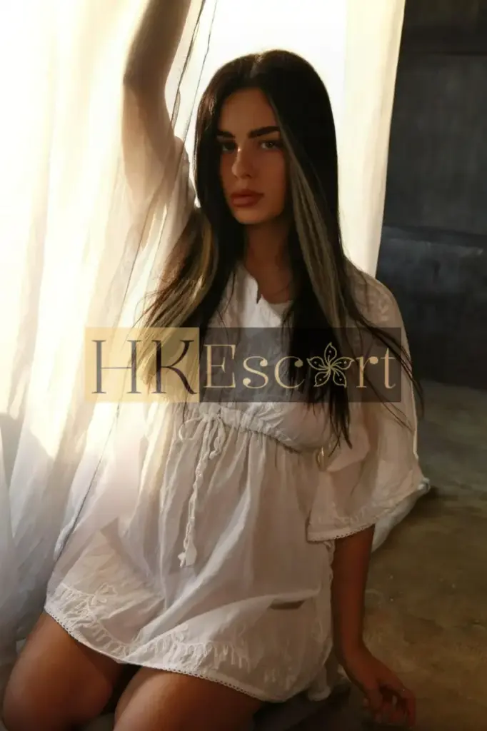 Alina - Escort Hong Kong, bust 3, height 165 cm, weight 49 kg