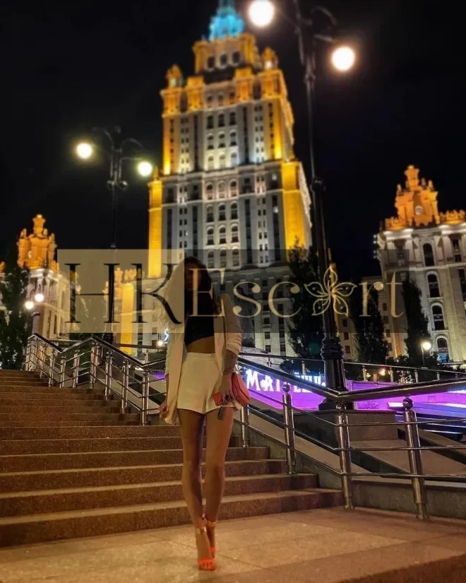 Laura, 24 years old, weight 50 kg, height 169 cm