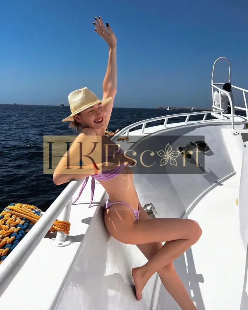Alice - Escort Hong Kong, bust 1, height 176 cm, weight 59 kg