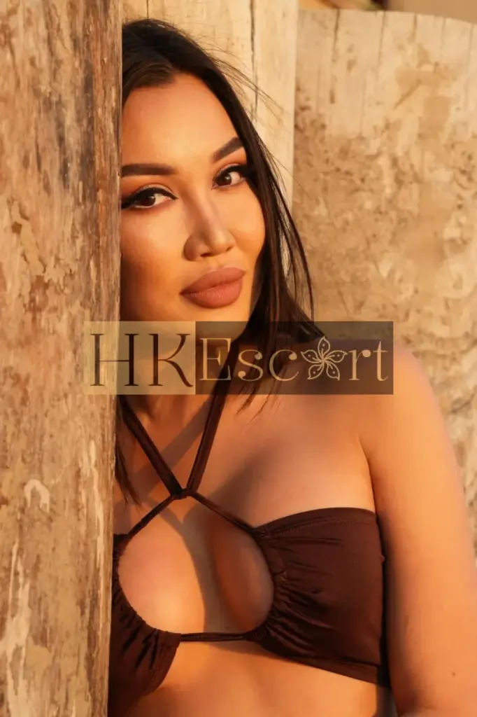 Margo - Escort Hong Kong, bust 3, height 165 cm, weight 50 kg