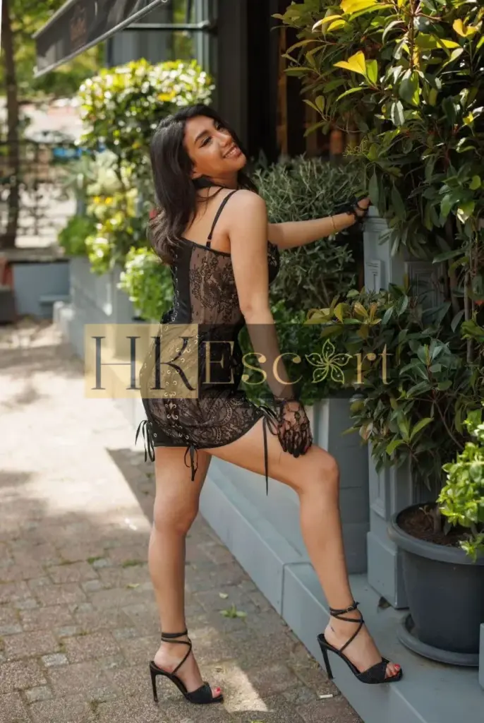 Tana - Escort Hong Kong, bust 2, height 165 cm, weight 50 kg