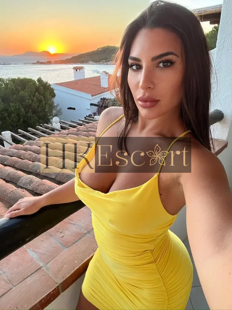 Rebecca - Escort Hong Kong, bust 3, height 178 cm, weight 61 kg