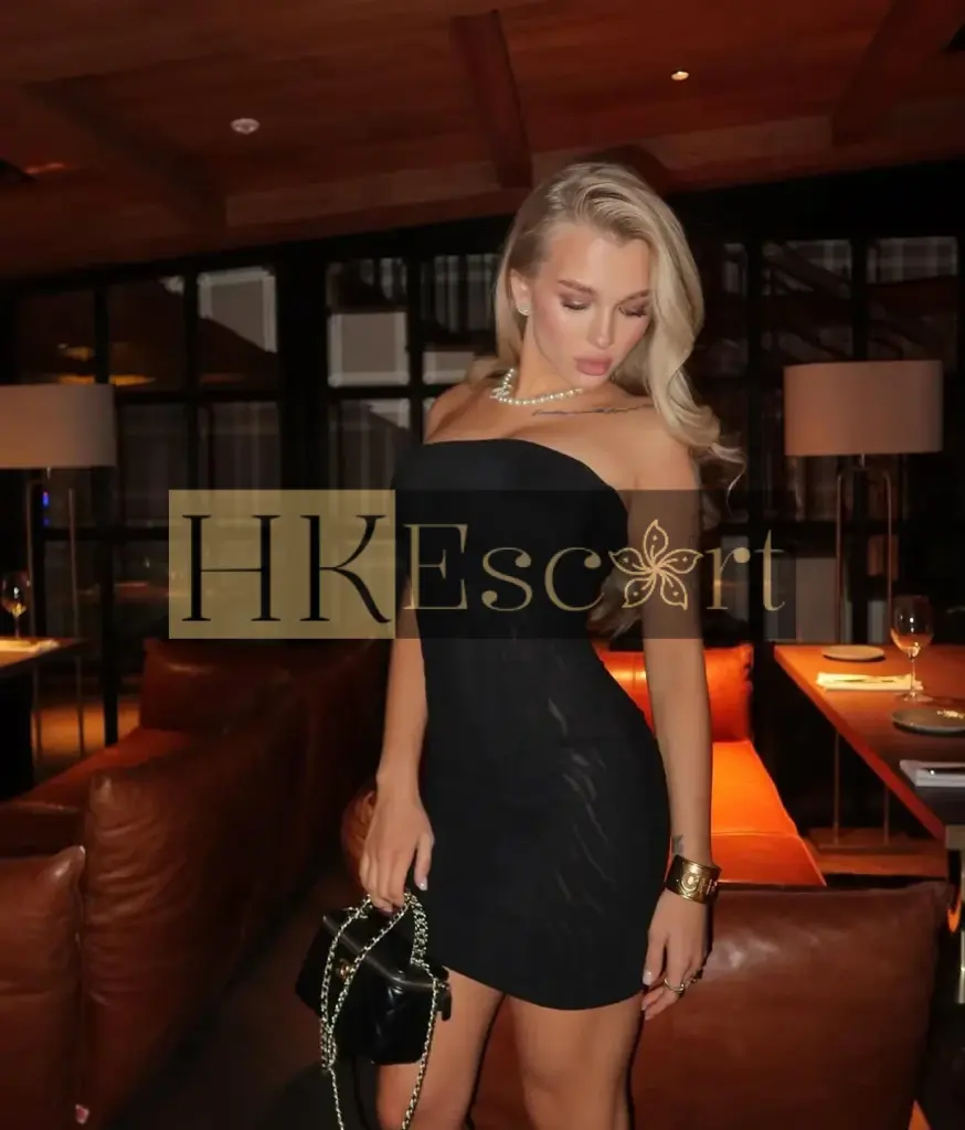 Olivia - Escort Hong Kong, bust 2, height 165 cm, weight 55 kg