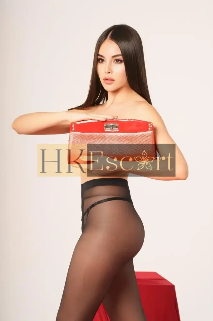 Alana - Escort Hong Kong, bust 2, height 174 cm, weight 57 kg