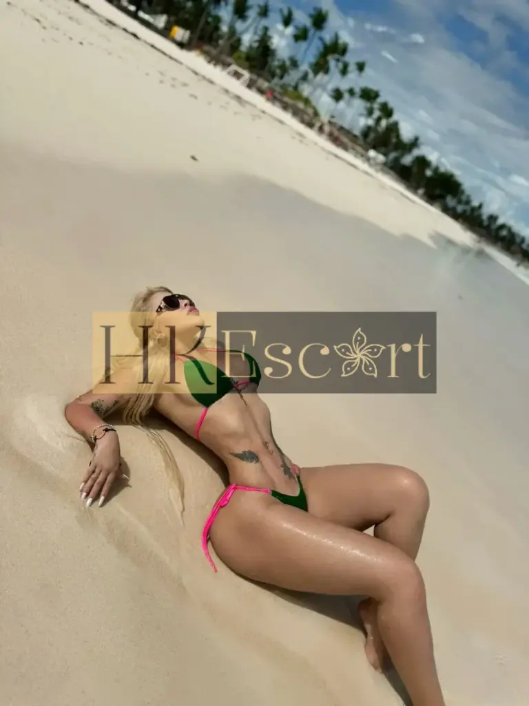 Mia - Escort Hong Kong, bust 3, height 169 cm, weight 65 kg