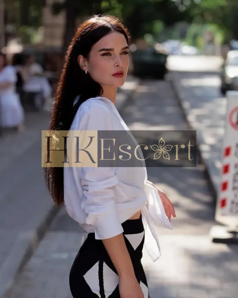 Belle - Escort Hong Kong, bust 1, height 176 cm, weight 58 kg