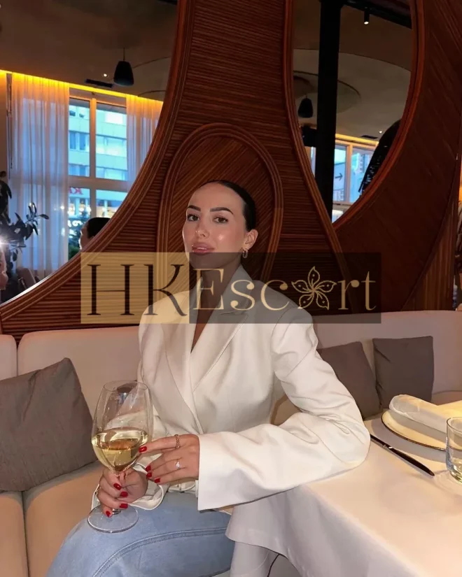 Juliette, 24 years old, weight 61 kg, height 172 cm