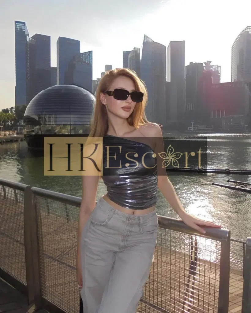 Raven - Escort Hong Kong, bust 2, height 178 cm, weight 54 kg
