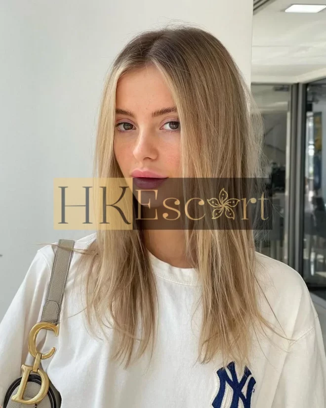 Zora, 21 years old, weight 52 kg, height 172 cm